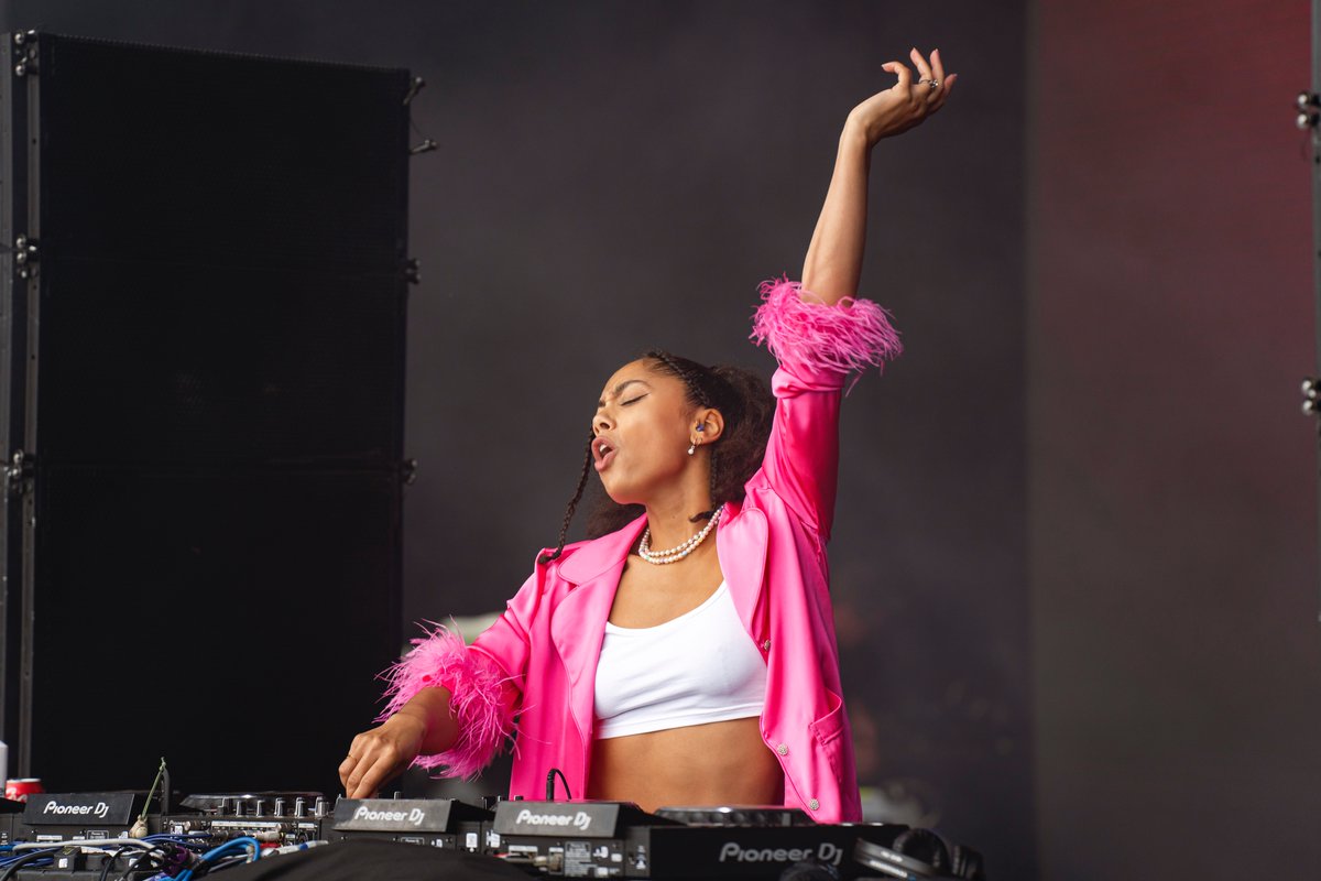 pharaoh_draws_'s tweet photo. Jayda G DJ'ing at @Parklifefest 🚀 https://t.co/t7ORU8DoNZ