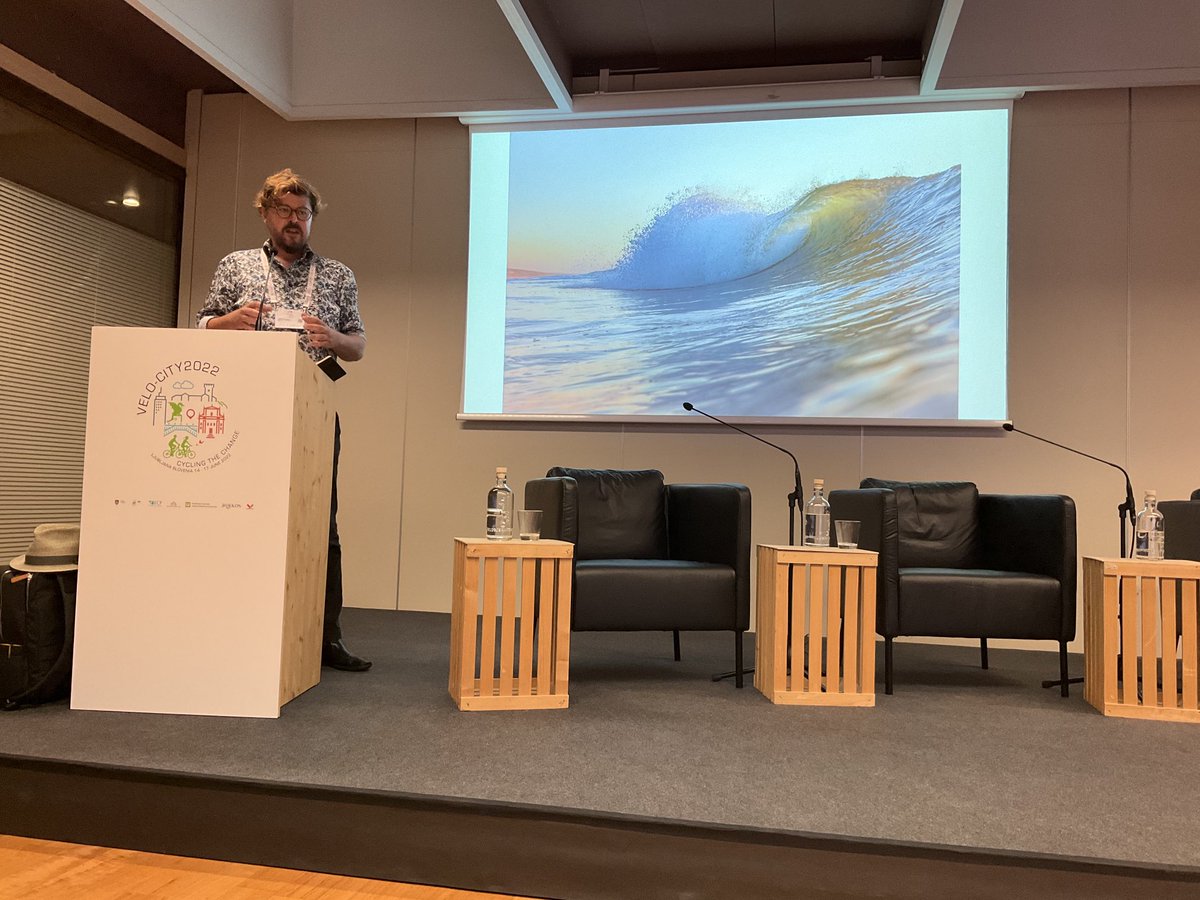 We’re riding the wave of transition management with Reggie Tricker from ⁦⁦<a href="/ICLEI_Europe/">ICLEI Europe</a>⁩ now in the Handshake session focused on city #collaboration.  

It’s all about taking one step at a time, because #cycling transformation can’t take place over night! #VC22