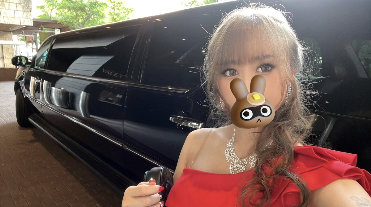 web3_honey's tweet image. #MetaGala and awards🎉
NFTのチャリティーオークションや授賞式が行われた #Consensus2022 のオフィシャルイベントへ❤️
The MetaGala is Consensus&apos; inaugural red carpet event bringing together culture, crypto, and a little bit of fashion👗❤️