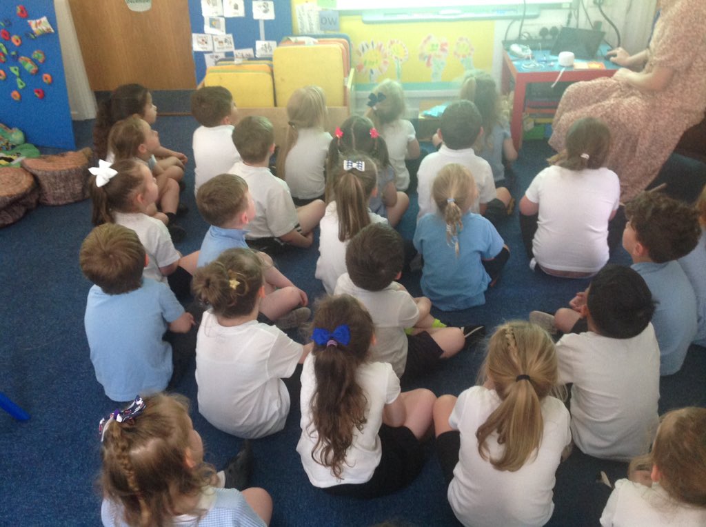 fletcher_fs's tweet photo. @wild_bank foundation stage have been busy this afternoon joining in with singing a life filled with Grace along with the rest of the school.@trustvictorious. We have also been listening to our National anthem. https://t.co/QYqfK43VUU