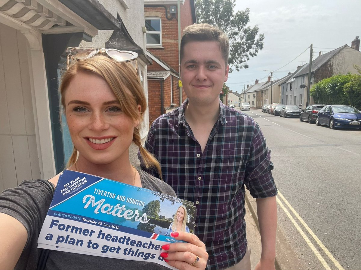 🌳 Out in #TivertonandHoniton this morning with @CllrRhysThomas campaigning for our brilliant candidate Helen Hurford. @TivHonTories Vote 🗳 Conservatives on the 23rd June!