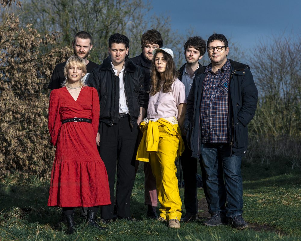 the most radicalist (@tmradicalist) on Twitter photo List Pick: Bristol 7-piece <a href="/PetShimmers/">Pet Shimmers</a> follow up last month's 'Sonder' with B-side 'Edge Lord', out on 7-inch via Bob Nastanovich (Pavement)'s Brokers Tip label.
themostradicalist.com/article/list-p… List Pick: Bristol 7-piece <a href="/PetShimmers/">Pet Shimmers</a> follow up last month's 'Sonder' with B-side 'Edge Lord', out on 7-inch via Bob Nastanovich (Pavement)'s Brokers Tip label.
themostradicalist.com/article/list-p…