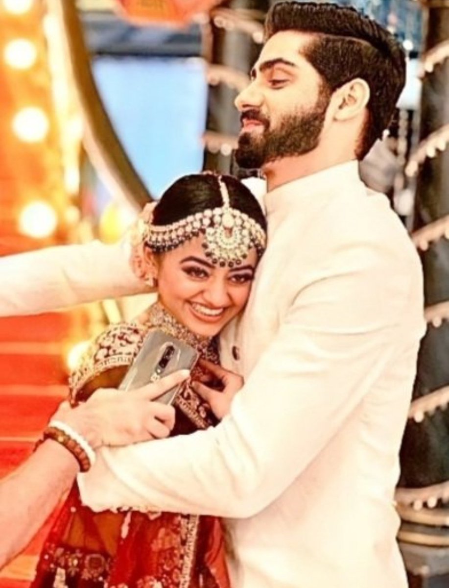 bilshanluvr's tweet photo. Are you comfortable!? Rrahul asked

"what a silly question to ask when you're hugging me this tight." helly replied blushing 🥺♥️ https://t.co/Z2BP95HjrD