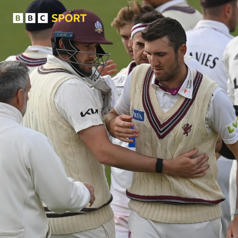BBCSport's tweet photo. Jamie Overton has been called up to England's Test squad for the first time - and he'll be joining a familiar face! 🤜🤛

#BBCCricket