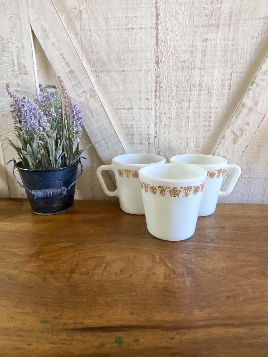 Listed by Wolfena Pyrex milk glass Butterfly Gold mugs #pyrex #vintage #butterflygold #milkglass #vintagecoffeemugs #coffeemugs #1970s #upcycle #Recycle #savetheplanet #MadeInUSA #MadeInAmerica