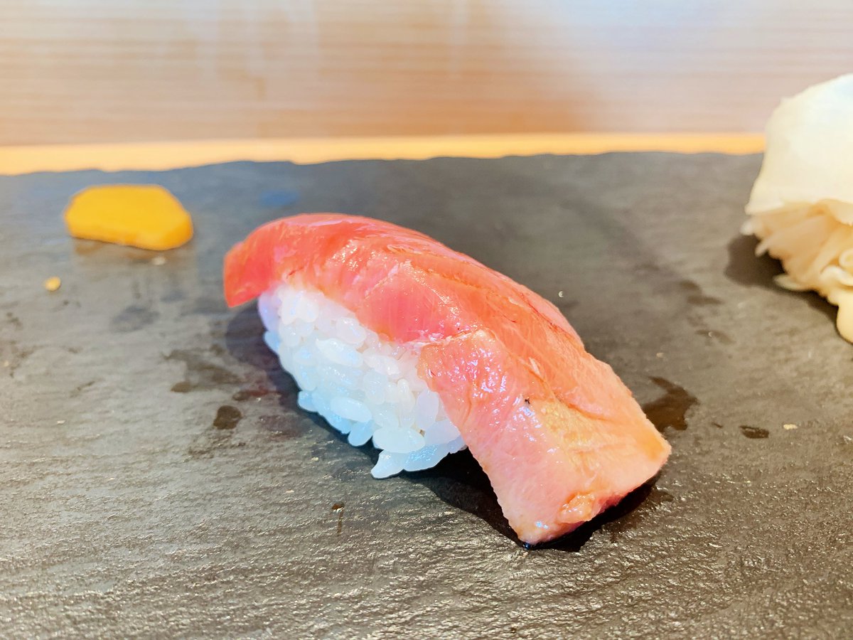 Ku5tN's tweet photo. 美味しいお寿司を食べました🍣！
幸せだった〜〜🤭🤭🤭 https://t.co/Wdk8RLAits