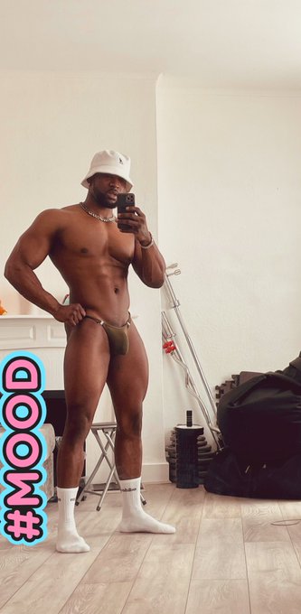 https://t.co/zuvvZdbwM5

How I’m rolling this summer ?@videoboyblog @blackboysXXX 
@MenofColorbooks @HotGuys_Vip