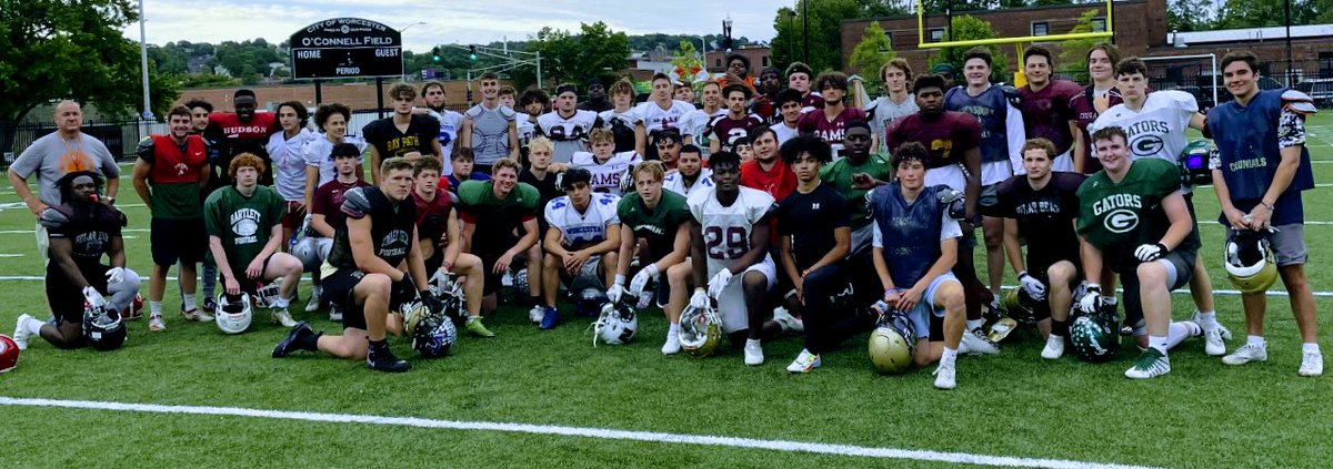 OXFORD HIGH FOOTBALL tweet media