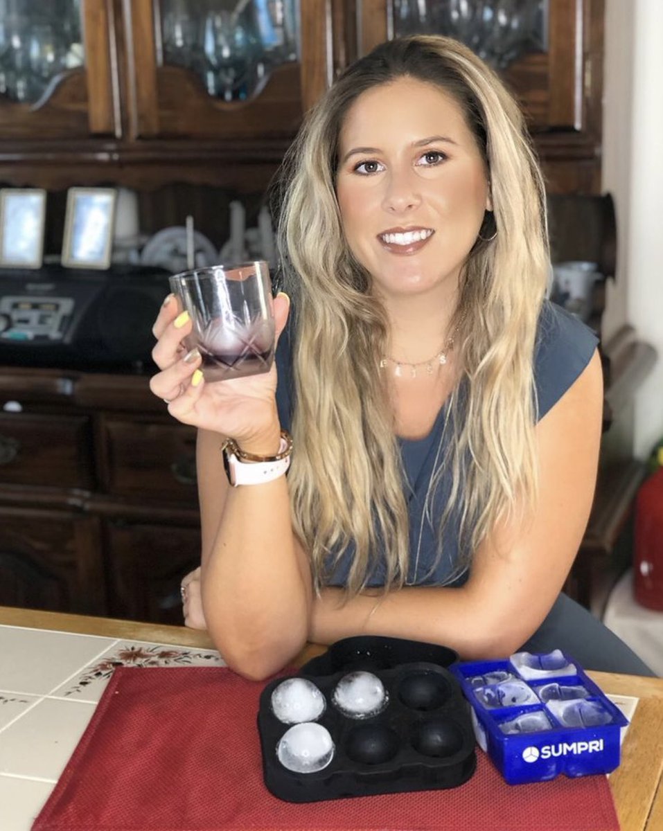 sumpristyle's tweet photo. The big spheres keep my alcohol cold without watering it down. It's super easy to use and makes the perfect gift! @xomelissa205 #repost 

Thank you 😊❤️💯

Heres the link: https://t.co/jJkZ4OJSfw

#sumpri #icecubes #icemold #largecube #drinks #vodka #drink #icewater #icemaker https://t.co/h9jDr0gYNr
