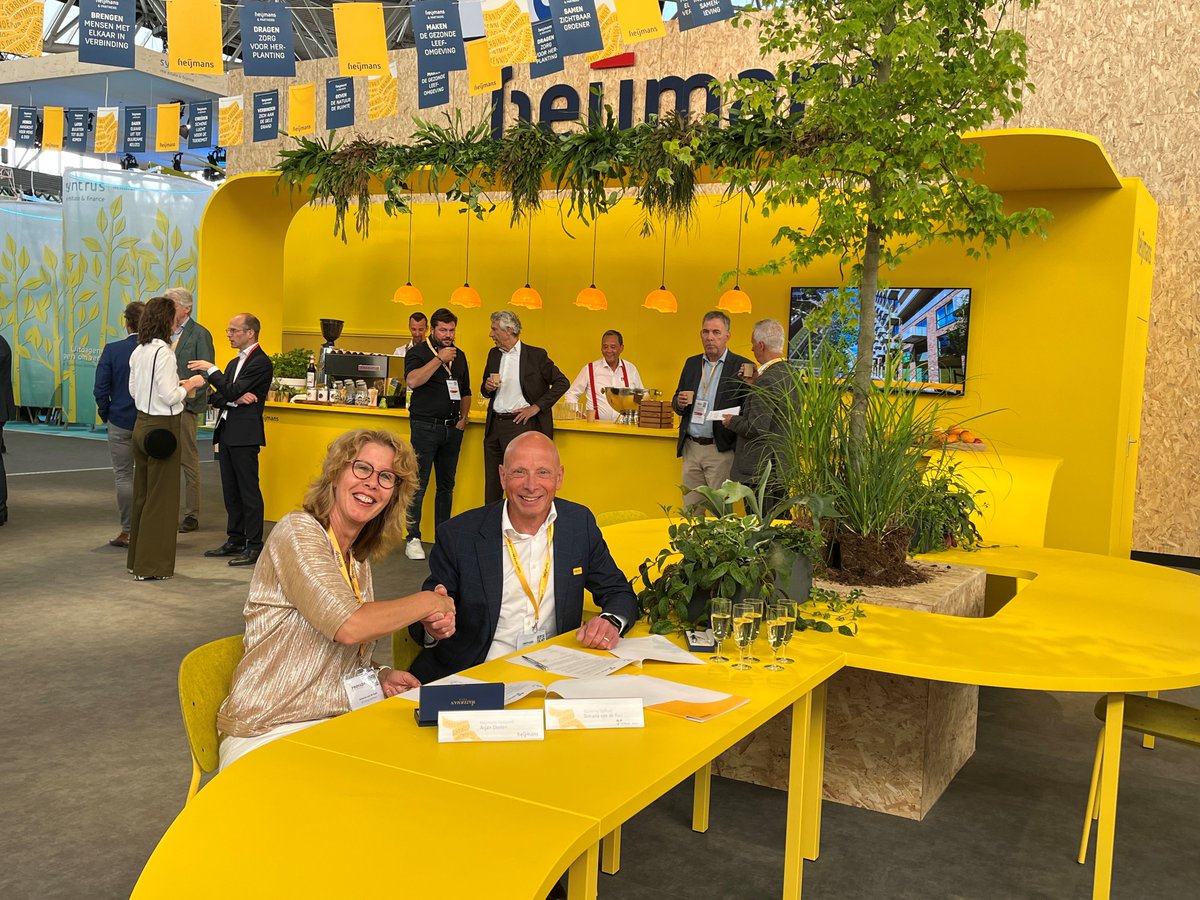 Na ondertekening van de overeenkomst met OpMaat is <a href="/heijmansnl/">Heijmans</a> licentiehouder KoopStart en garandeert hiermee betaalbare koopwoningen voor starters. Gefeliciteerd en heel veel succes met KoopStart in jullie project Bellevue in <a href="/GemeenteUtrecht/">Gemeente Utrecht</a>! tinyurl.com/w4u83j98