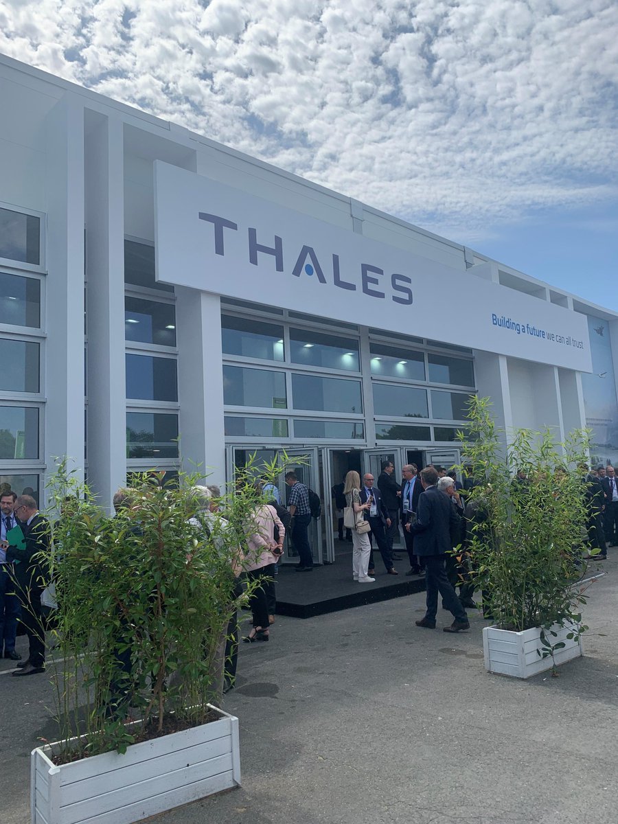 thalesgroup's tweet photo. As if you were visiting our stand and Thales demonstrators, our on-site videos give you an insight into what we have to offer at the service of land forces!
Discover our Youtube playlist➡️ https://t.co/5mi5Hjool7

#eurosatory2022 #collaborativecombat https://t.co/uQ8V45ZVCS