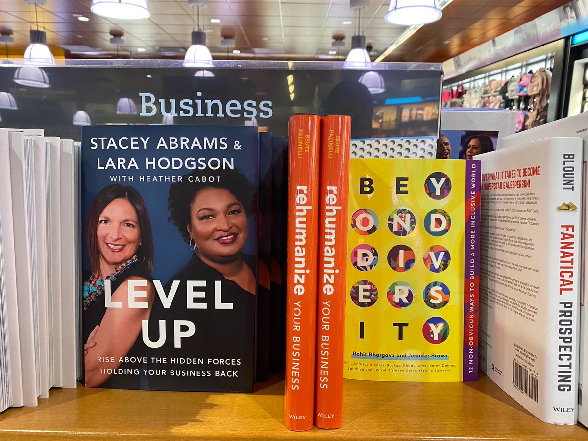 jenniferbrown's tweet photo. There's nothing quite as exciting for an author as seeing their books on a bookshelf! I spotted #beyonddiversity and #howtobeaninclusiveleader on the shelf at @JFKairport and @OblongBooks!
You can grab a copy of all of my books here: https://t.co/W0LdbIKonx https://t.co/Uw8v3mFida