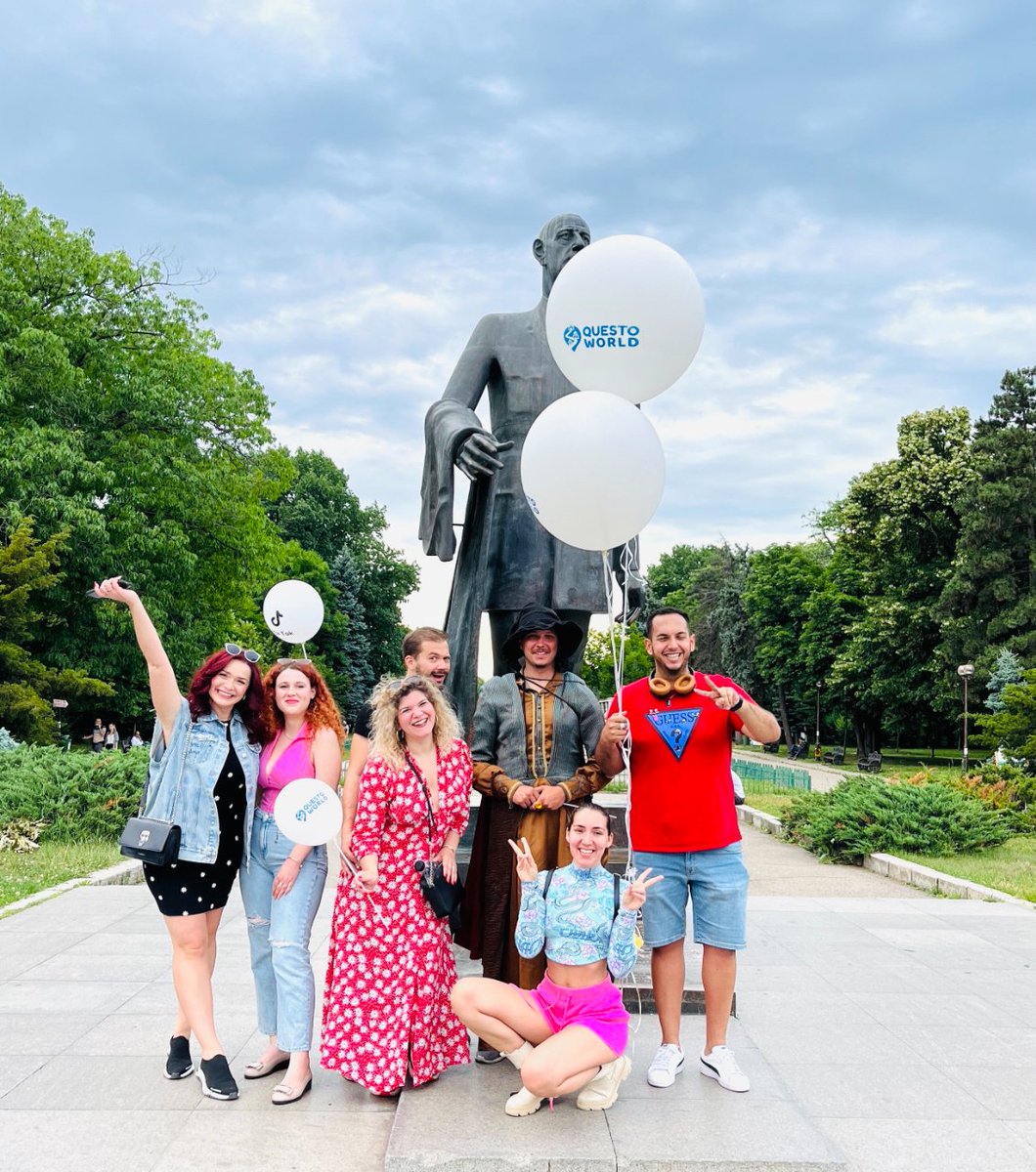 Questo's tweet photo. TikTok Bucharest Treasure Hunt was all about having fun and sharing the experience with other influencers and followers on the platform while playing! 😍

#tiktok #playwithquesto #treasurehunt #scavengerhunt #community #bucharest https://t.co/ORJM7FFzuu