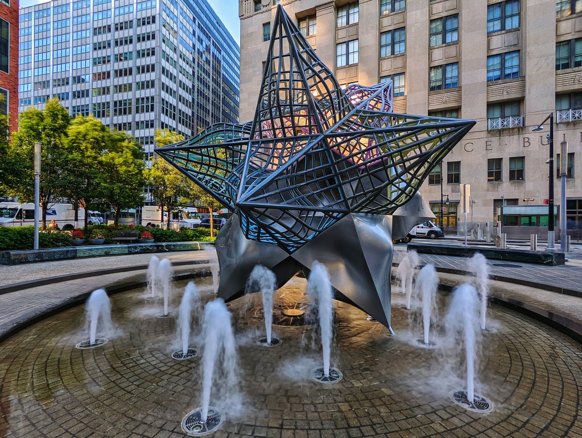 iamwaynegilbert's tweet photo. #NYC #Photowalk #Architecture #Art #Light #Shawdows #Photography #Google #Pixel6Pro #TeamPixel https://t.co/icgaHENVW8
