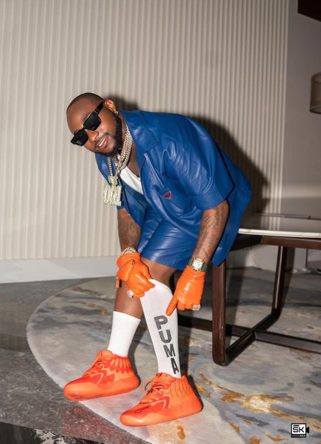 yabaleftonline's tweet image. Davido overtakes Egyptian legend, Amr Diab to become the most followed African musician on Twitter