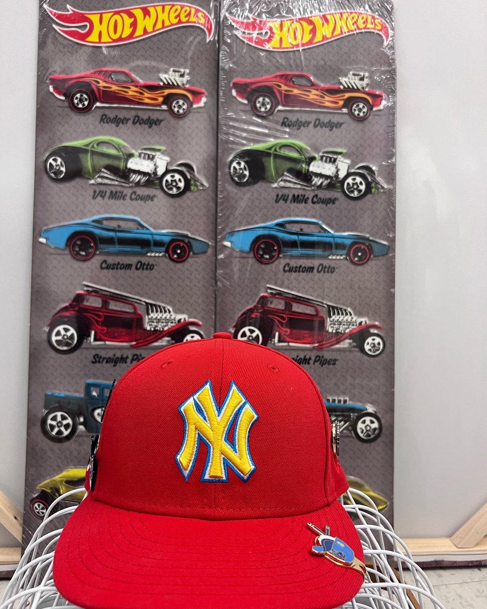 Catoishere's tweet photo. The machine of a dream … Such a clean machine … With the pistons a pumping … And the hubcaps all gleam - Queen 

🧢 @hatclub 
📌 work from @bighead.fitted @rahnnifitteds @mjbhpr @umbrellaheights @mrwhatttfire18 @bluebrims

@PINdejos1 https://t.co/26sJzbcTkp