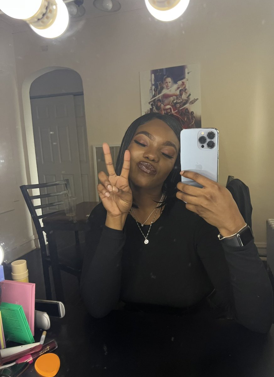 _Kiwiii's tweet photo. Mirror selfies🥰 https://t.co/L3z9KZ3v8G