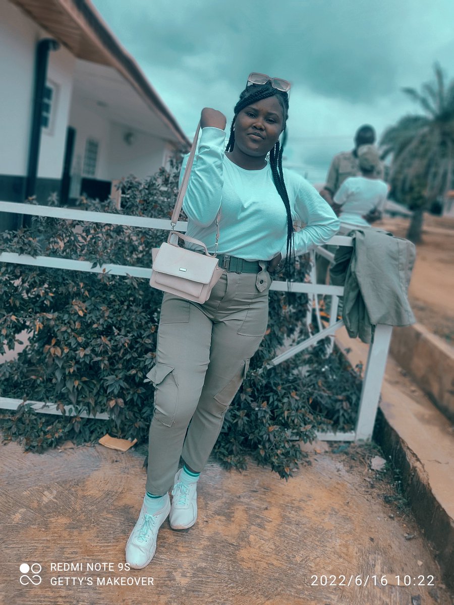 GiftSNehemiah's tweet image. Stressful day...

#EkitiCorper