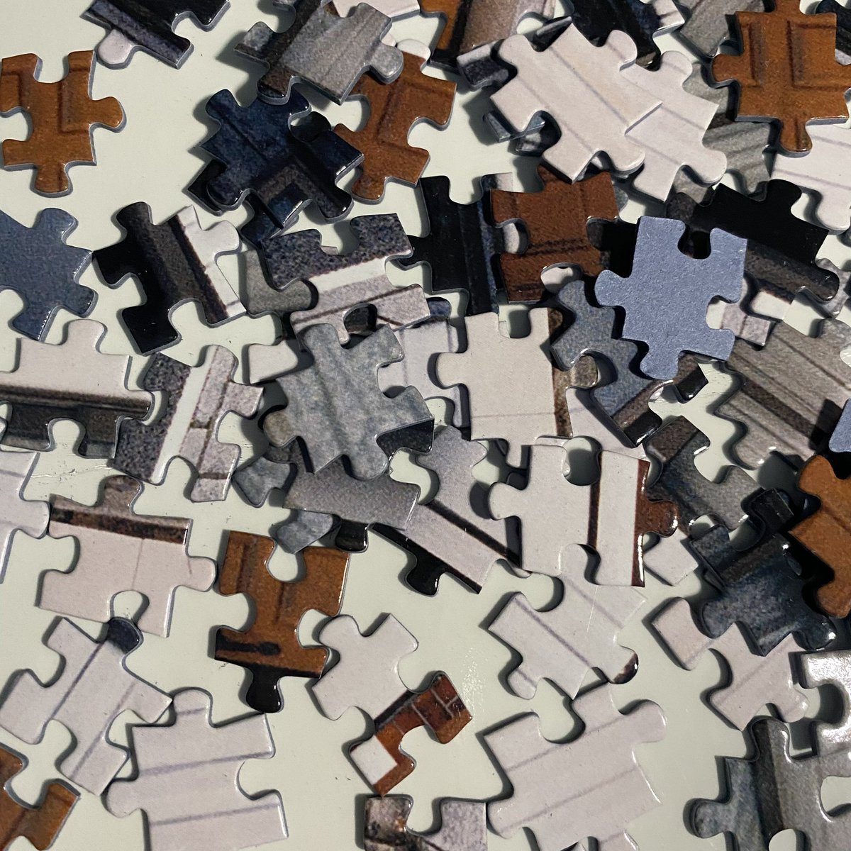 timelessgoods's tweet photo. #TimeForAPuzzle #JigsawPuzzle #MentalWellness #Solutions #Travel #Mentalhealth #Art #Activity https://t.co/QlBo1wsRmZ