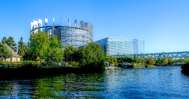 PEStrasbourg's tweet photo. Vous êtes un groupe de 20 personnes ou plus et souhaitez visiter le Parlement européen à #Strasbourg ? 🇪🇺

Réservez votre visite guidée grâce à notre outil de réservation ! Il reste encore quelques créneaux pour le mois de juin, n'attendez-plus ⤵