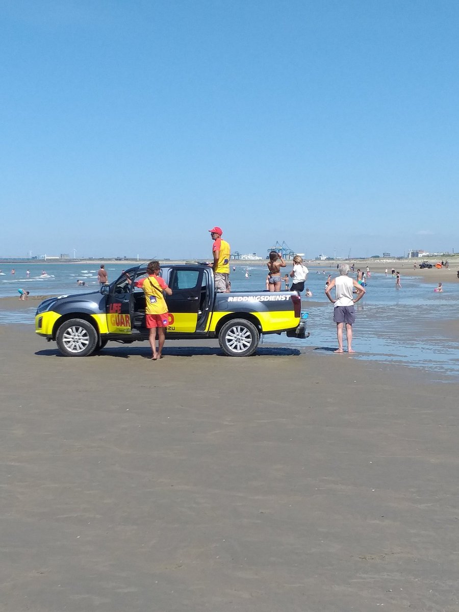 Zeebrugge beach. 😊🌞🎶🍺