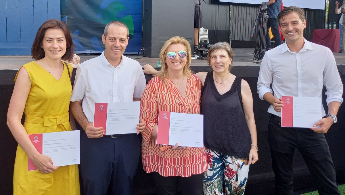 UCMGeo's tweet image. 👨‍🎓👩‍🎓Enhorabuena a @CrisMont_M, @SSanchezMoral, Candida Gago, Fernando García-Quiroga, Juan Carlos García-Palomares, Carmen Mínguez y @rosa_mecha por el reconocimiento a la excelencia docente 
UCM, durante dos trienios consecutivos. 👏👏
#LaComplutense #calidadUCM  #DOCENTIA