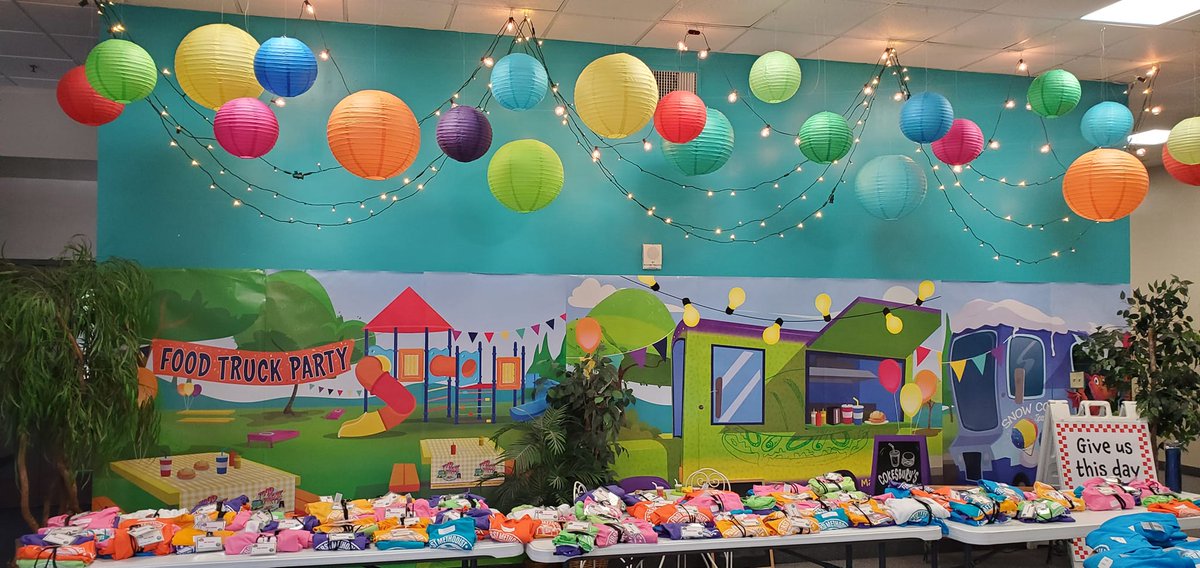 We love seeing Food Truck Party VBS in action! Keep tagging us in your photos and videos! <a href="/CokesburyVBS/">CokesburyVBS</a> <a href="/CokesburyKids/">Cokesbury Kids</a> 
Thanks to:
Happy Valley Romanian Pentecostal Church (1)
Westside Family Fellowship (2)
Collierville UMC <a href="/CvilleUMC/">Collierville United Methodist Church</a> (3)
First UMC McKinney, TX <a href="/FUMCMcKinney/">First Methodist McKinney</a>  (4)