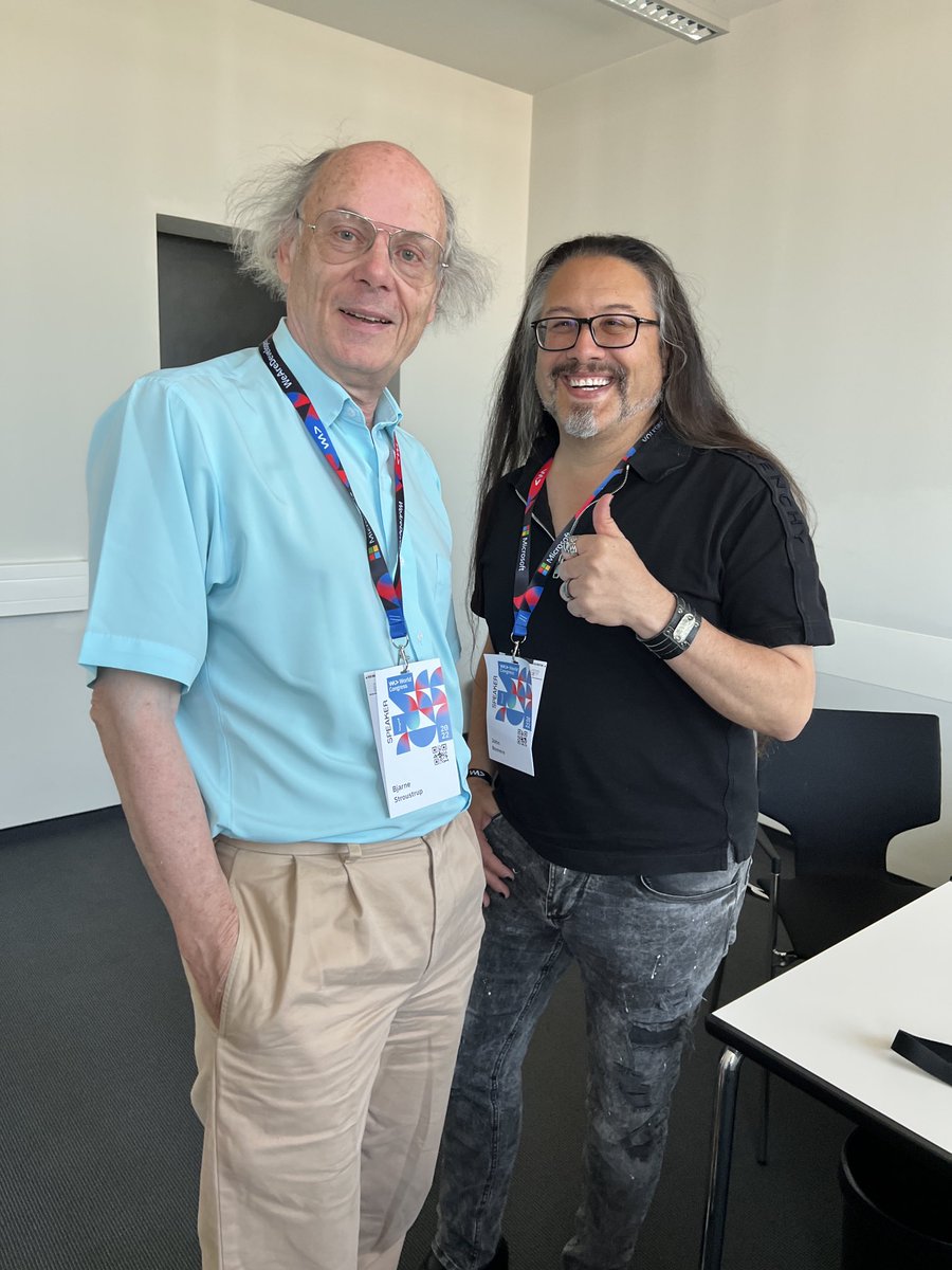 John Romero 🤘🏽 tweet media