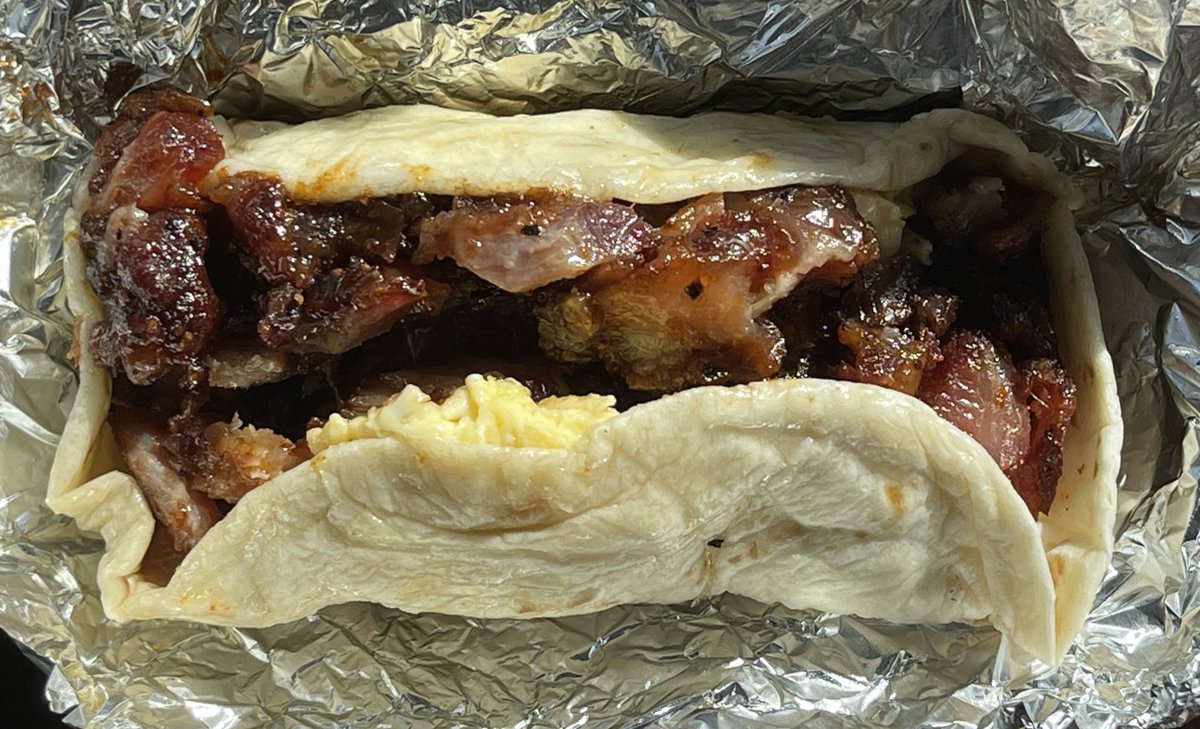 dodrummond's tweet photo. The best grub at Love Field isnβt at the airport at all but across the street at @HeimBBQ!βοΈ
The #BurntEnd breakfast tacos are legit!π― https://t.co/dwjZbwKjLc