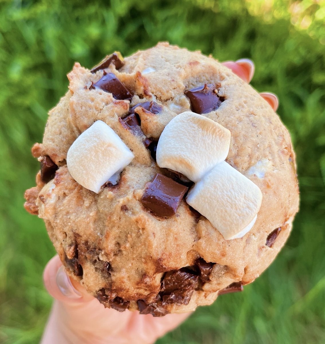 RESTOCK IS LIVE ☀️💚🍪 Available to order online for UK wide delivery now 🍪😍 Including BUILD YOUR OWN BOX… only until Sunday night ✨😉👌🏻 chunkycookie.co 

#thechunkycookieco #vegan #glutenfree #vegancookies #postal #ukwide #glutenfreecookies