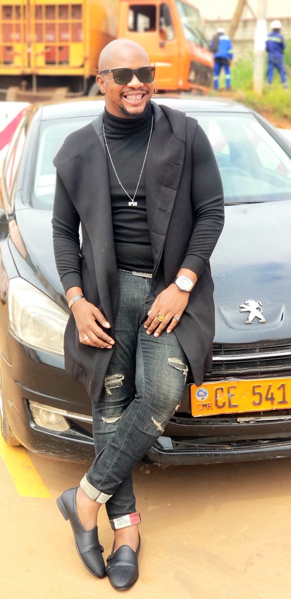 PeterWa32145337's tweet photo. Le premier pas vers le succès, c'est de croire en ses capacités 👌 malgré les difficultés faut toujours sourire c'est important  😊😊😊😊 l'audio de mon new bébé sort le 20 dans tous les plateformes de téléchargement payant j'espère que vous êtes prêt ?bonsoir la famille walker https://t.co/bOzelR6dJE