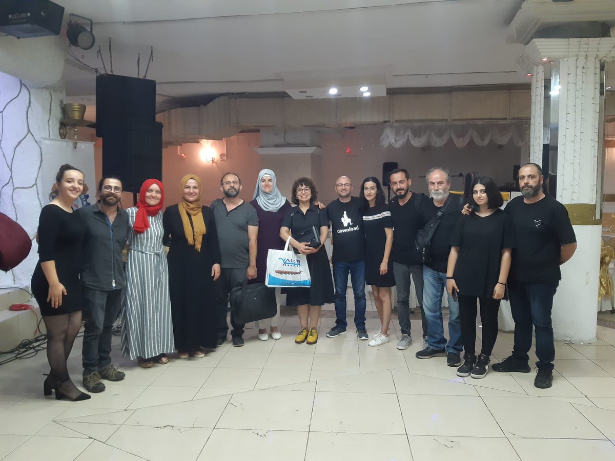 Direnen Acarsoy Emekcileri (@d_acarsoy) on Twitter photo #Acarsoyiscisikazanacak
Dün gece bütün emek dostlarıyla, emekçilerle, direnenlerle, sanatçılarımızla, emekten yana olan, bizi asla yalnız birakmayan, emekten yana olan güzel insanlar ile unutulmaz bir gece geçirdik. <a href="/cobanozan/">Ozan Çoban</a> <a href="/gunes__demir/">Güneş Demir</a> <a href="/ilkekizmaz/">İlke Kızmaz🇵🇸</a> <a href="/10EkimKorosu/">10 Ekim Halk Korosu</a> teşekkürler #Acarsoyiscisikazanacak
Dün gece bütün emek dostlarıyla, emekçilerle, direnenlerle, sanatçılarımızla, emekten yana olan, bizi asla yalnız birakmayan, emekten yana olan güzel insanlar ile unutulmaz bir gece geçirdik. <a href="/cobanozan/">Ozan Çoban</a> <a href="/gunes__demir/">Güneş Demir</a> <a href="/ilkekizmaz/">İlke Kızmaz🇵🇸</a> <a href="/10EkimKorosu/">10 Ekim Halk Korosu</a> teşekkürler