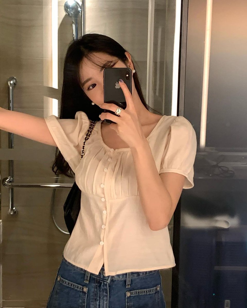 Emily Wongly tweet media