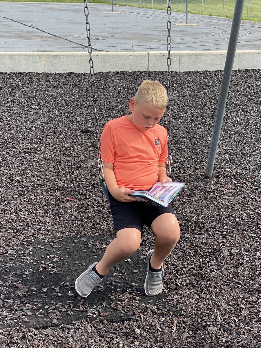 MrsTJohnston's tweet photo. So much ❤️ reading joy ❤️at #GCreads summer camp! #cantstop #booklove https://t.co/rMW9wdFMc5