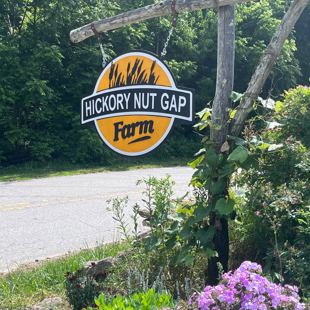 Just in time for your Father’s Day celebration! Visit our Home Farm this Saturday to save big on a selection of local, #grassfed, #pastureraised meats. 

🎉 THIS Saturday 6/18. 10am-5pm or while supplies last.

#regeneratively #regenerativefarm #asheville #shoplocal #trucksale
