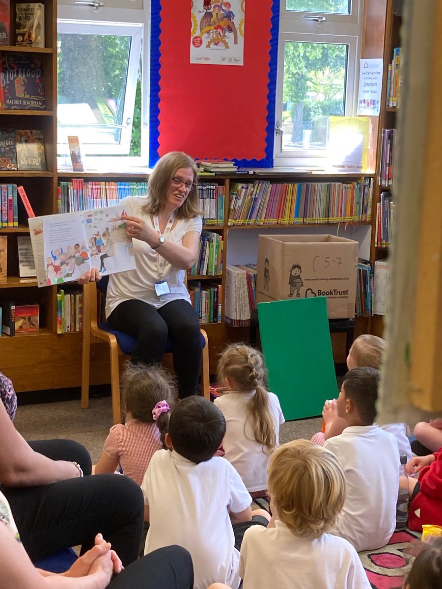HollyfastSchool's tweet photo. 1A visited Coundon library today! We loved listening to stories and exploring the books they had on offer. Get yourselves a library card and unlock a world of imagination #coventrylibraries #bookworms https://t.co/LSJYvsVI0u