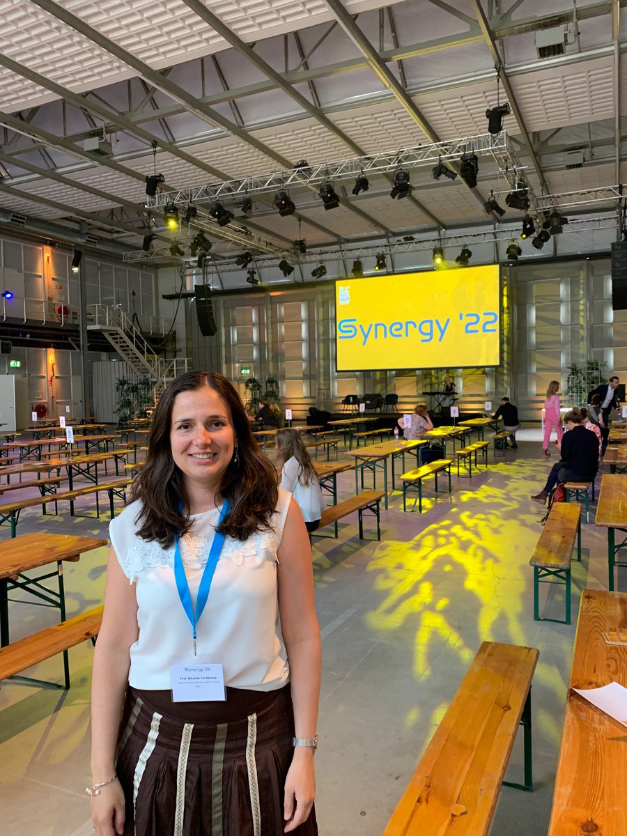 . @NYYordanova shares her insight of the day: ‘Building trust in political institutions is a two way street. Citizens need to actively seek balanced information and institutions need to provide it’. @PolSciLeiden @_euinaction #Synergy22