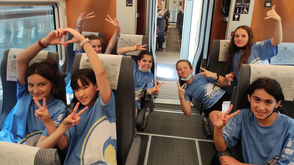 cnboadilla's tweet photo. #WP #CEAF22
Nuestras #alevines ya están en el #AVE @renfe camino de #Málaga para disputar el Camp España Alevín Femenino @RFEN_Oficial
🤽♀️🇪🇸 🔛 🚄💨💨💨
¡Buen viaje #equipo!
#vaminichiquis
#competid
#disfrutad https://t.co/fOaoZx7Tpz