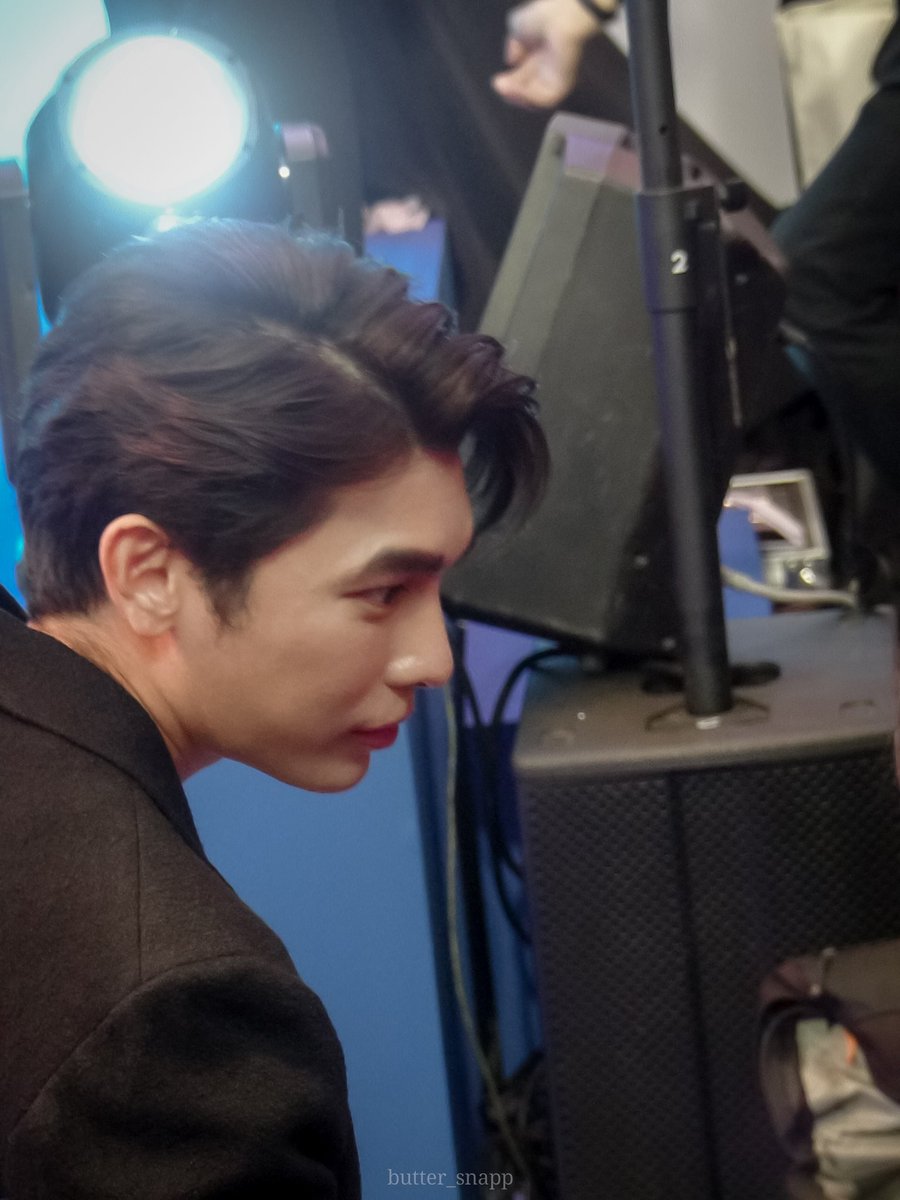 butter_snapp's tweet photo. 👀👀

#mewlions 
#มิวศุภศิษฏ์
#MewSuppasit https://t.co/DvIkZaJN2e