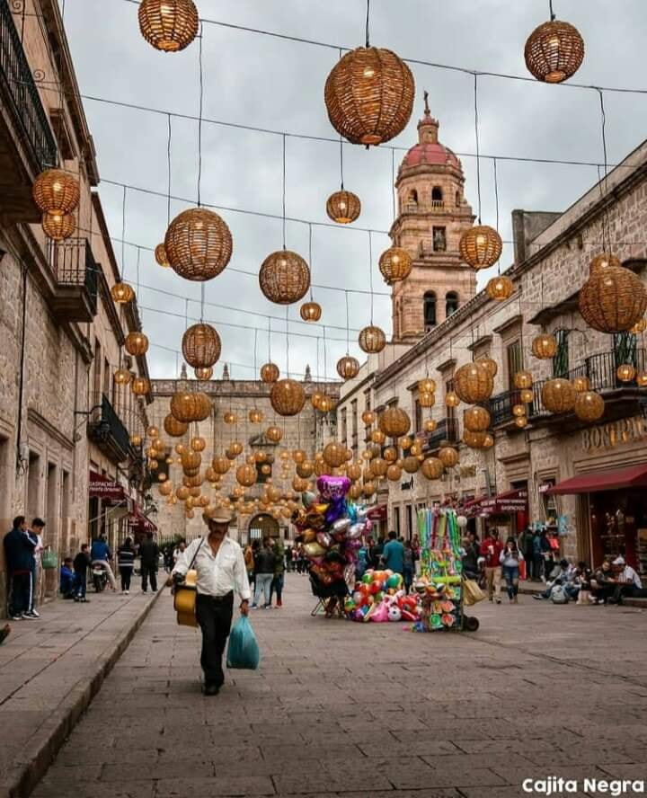 MxEnImagenes's tweet photo. #Morelia es una combinación única de historia, cultura y detalle... 🇲🇽🙌🙂 https://t.co/thaaQDO5A3