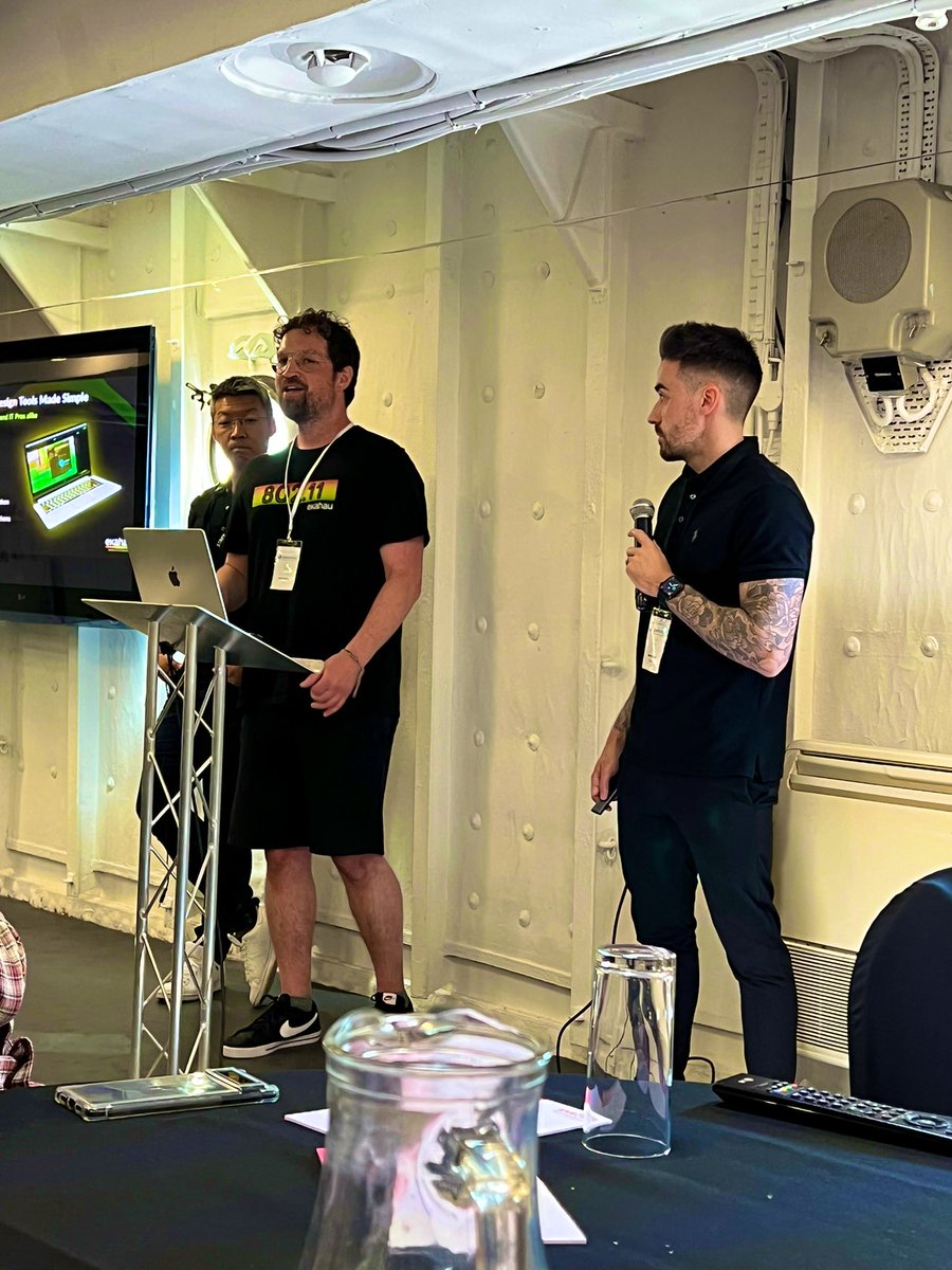 FabianoSoldati's tweet photo. London Wi-Fi Roadshow #openreality @MattStarling @MacDeryng #ekahau @ekahau @OpenRealityUK https://t.co/qiyzent8j1