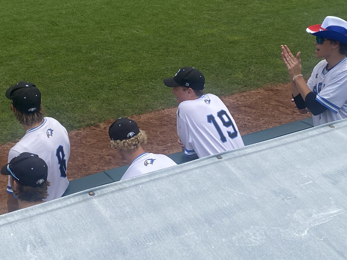 FOX17Blitz's tweet photo. The Eagles strike for 7 in the 6th

Josh Winkle RBI 3B
Cannon Paul RBI 1B
Alex Koval 2-run 2B
Ty Uchman 2-Run 2B
Nathan Hedlund RBI 1B

GRC 9, Grosse Ile 1 after 5 1/2 https://t.co/BX6Klq3EJb