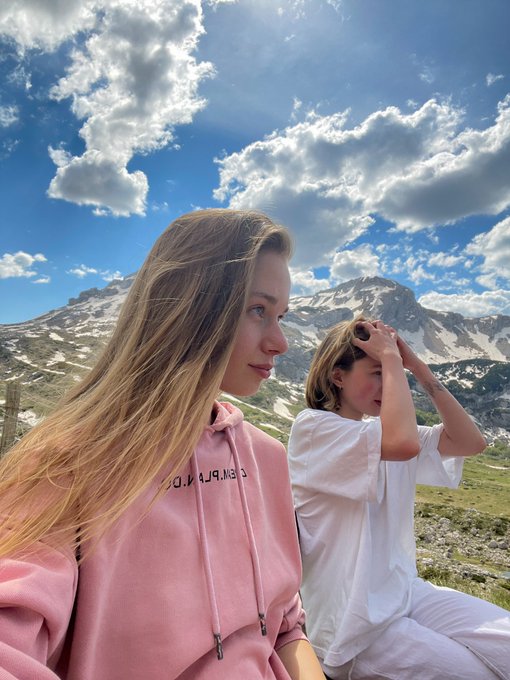 Do you wanna know where are we looking at? Go check my story  https://t.co/9TBfegBsJU  Nude set was made