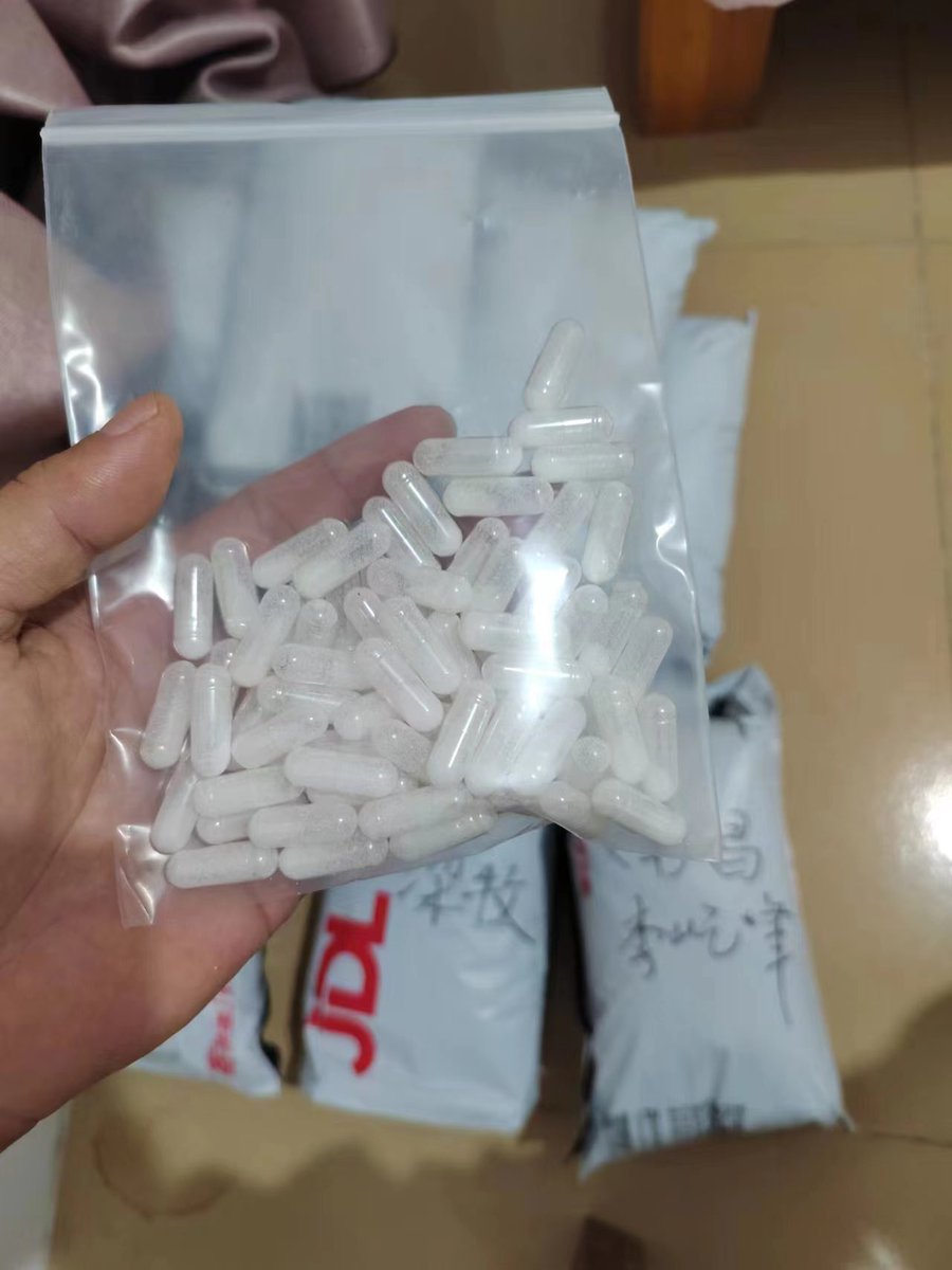 Cuixun0015's tweet photo. kratom，卡通叶 不是简单上头，是飘飘然，冥想，放松，产生幸福感愉悦感，解压。。。还有，失眠患者的福音

胶囊 卡通叶 一手货源 招代理

#上头电子烟#冰毒 #k粉 #大麻 #摇头丸 https://t.co/9qSuWbMIBF