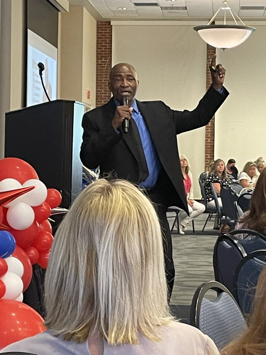 Kylie Ringhiser tweet media