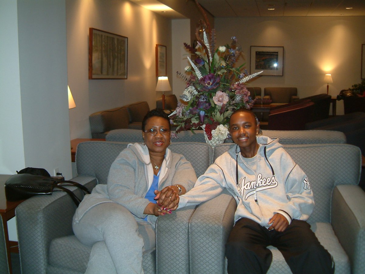 OrinLewisOBE's tweet photo. 16th June 1999. Life gives life. Doreene Carney gives Daniel De-Gale #giftoflife inspiring many others to do likewise. @acltcharity @BeverleyDeGale raise a toast to a great life. #stemcell #bonemarrow #blooddonation #organdonation https://t.co/RZNKC60ZHy