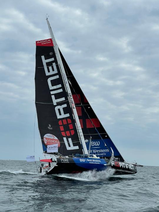 cvoilque's tweet photo. #VendéeArctique is the first solo race aboard Fortinet-Best Western IMOCA for @RomainAttanasio and his first competition of the season, after a major refit. Best of luck to the skipper in the first qualifying race for #VG2024!

https://t.co/IY1UnJ1gre https://t.co/Rmm3uO5vS0