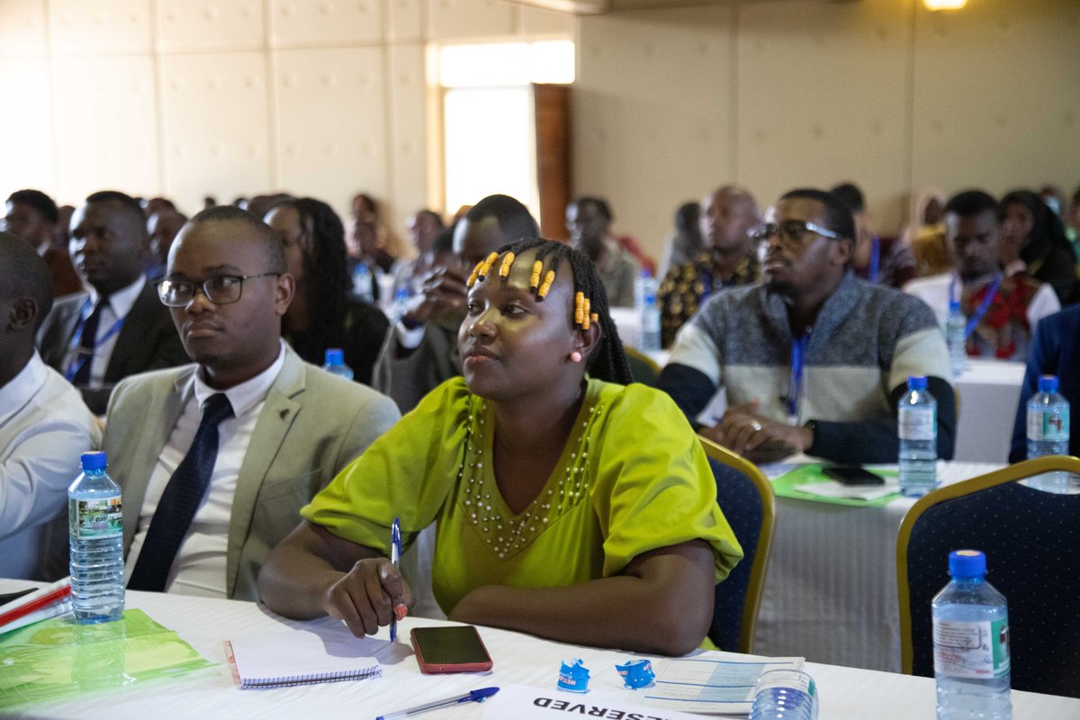irck_info's tweet photo. .@irck_info The National Interfaith Youth Convention provides a platform to create awareness among the youth on choosing credible #LeadersWithValues while promoting peace and cohesion and rallying and championing other youth leaders to call for peace. @NCIC_Kenya @IEBC_YCC https://t.co/iBTrEeDqYd