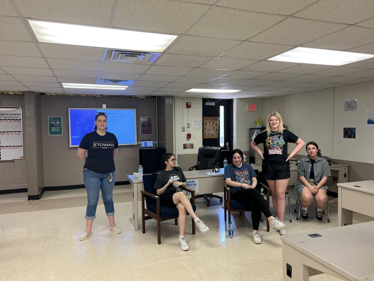 Thanks to <a href="/EtowahHS/">Etowah High School</a> ‘s own @EtowahHSDrama for coming and visiting the #CCSDTHRIVE students. We learned about our drama program, thespian club, and other drama activities!