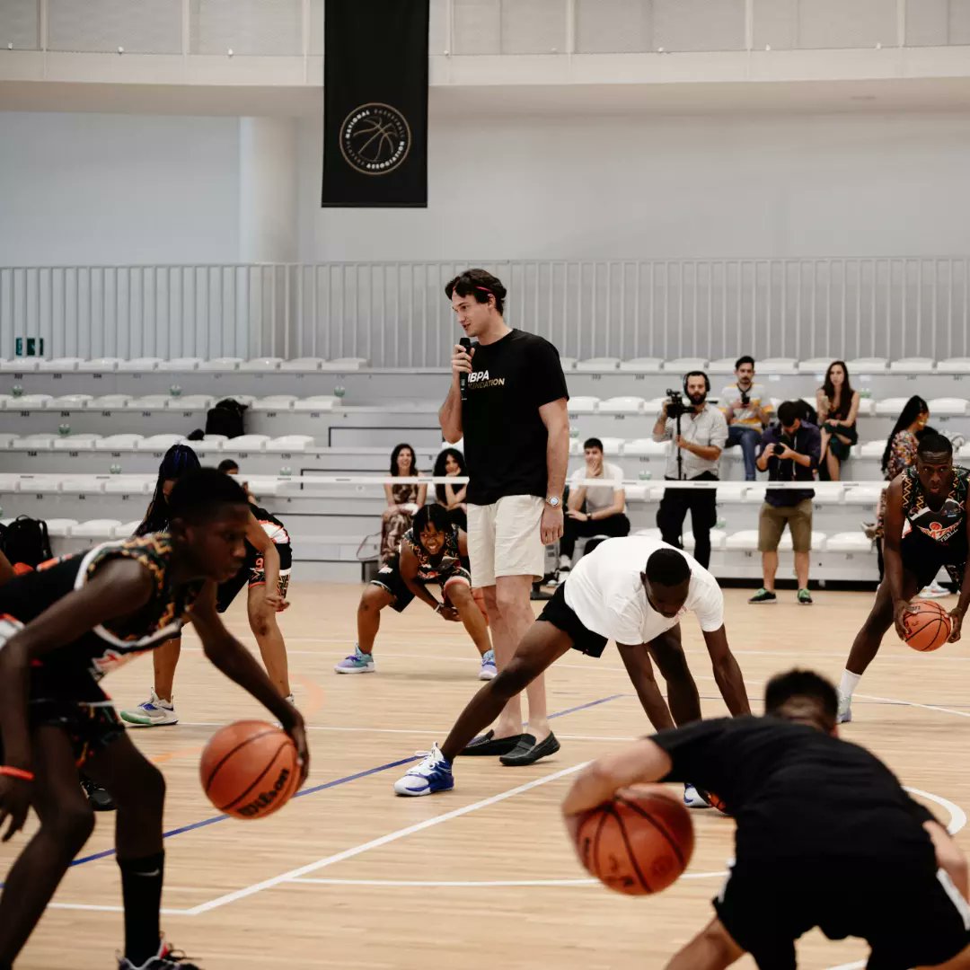 gallinari8888's tweet photo. Everyone deserves one opportunity. I'm very proud to have coached this amazing group of guys from TAM TAM Basketball NGO. Sometimes life gives you less chances, but faith and hard work can change your vision of things.
#OneCourt #Bocconi #TamTamBasketball #Nbpa #NBA https://t.co/luN7ZEUGCI